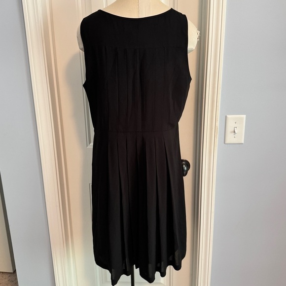 HD in Paris Anthropologie 14 ‘Little Black Dress’ Pleated Classic Capsule - Picture 4 of 9